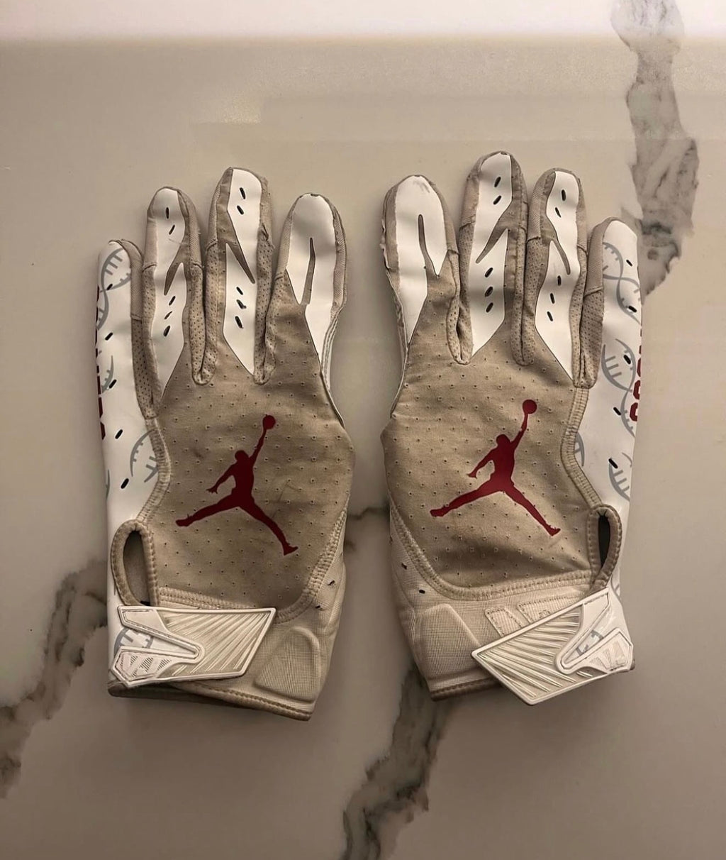Boston college gloves