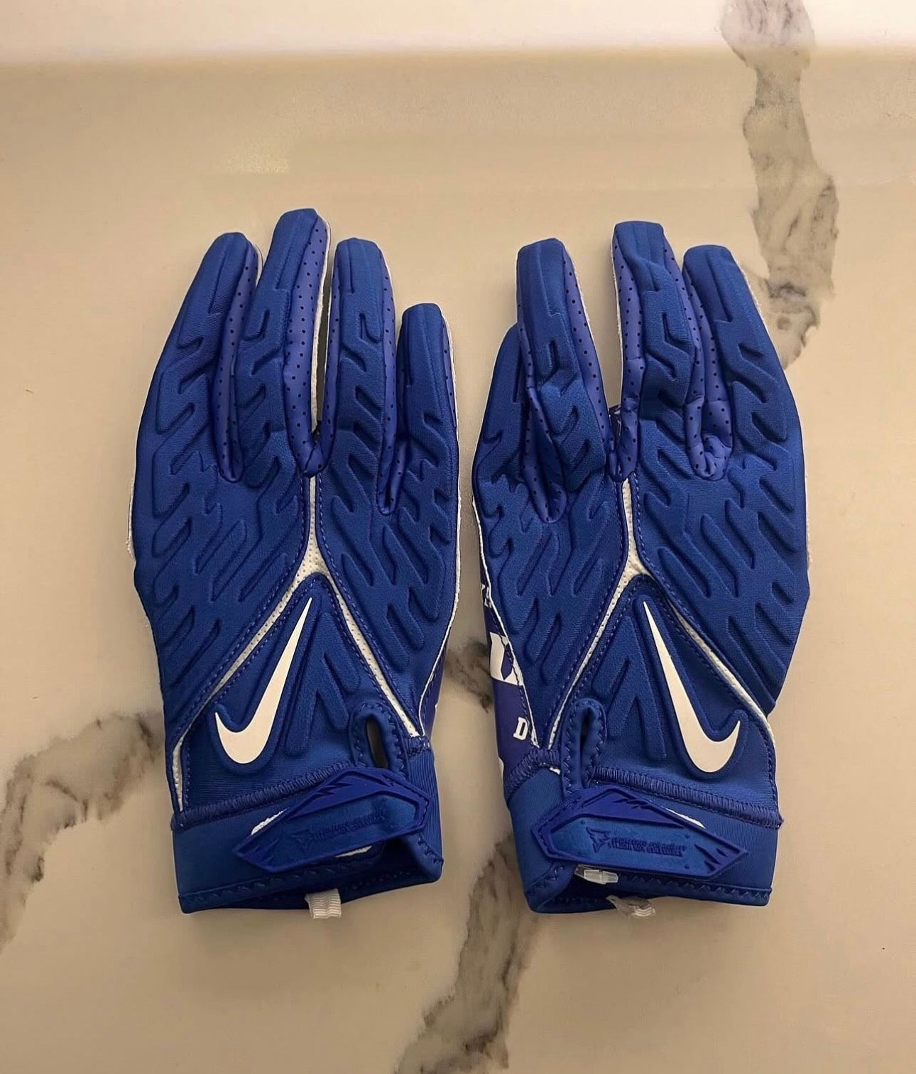 Duke gloves