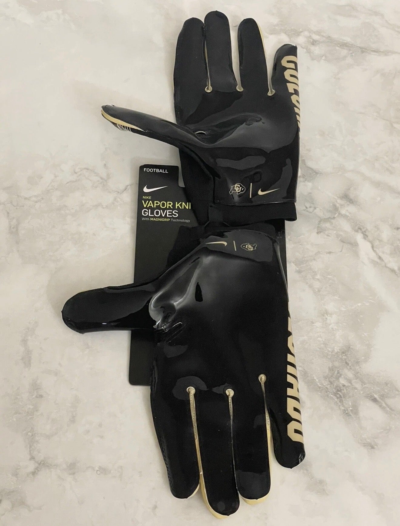 Colorado gloves