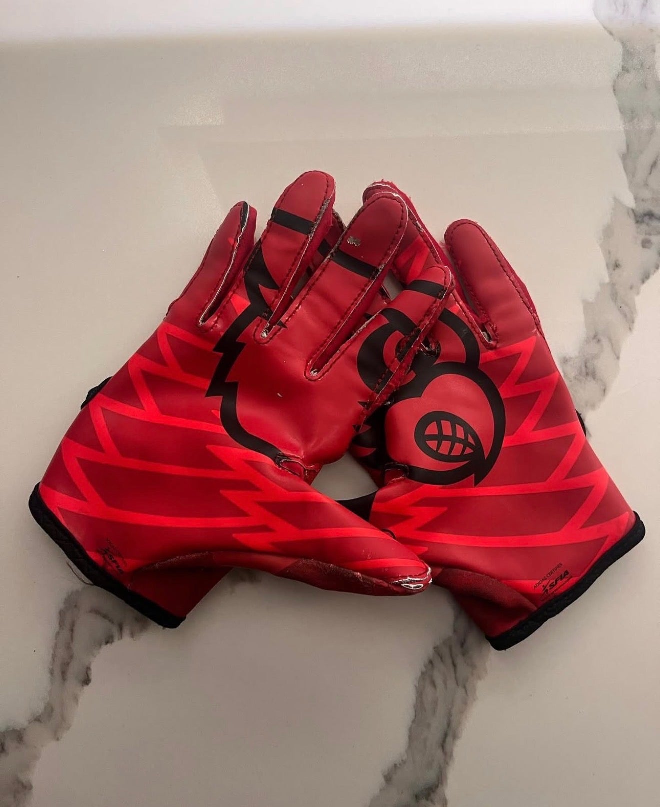 Louisville gloves