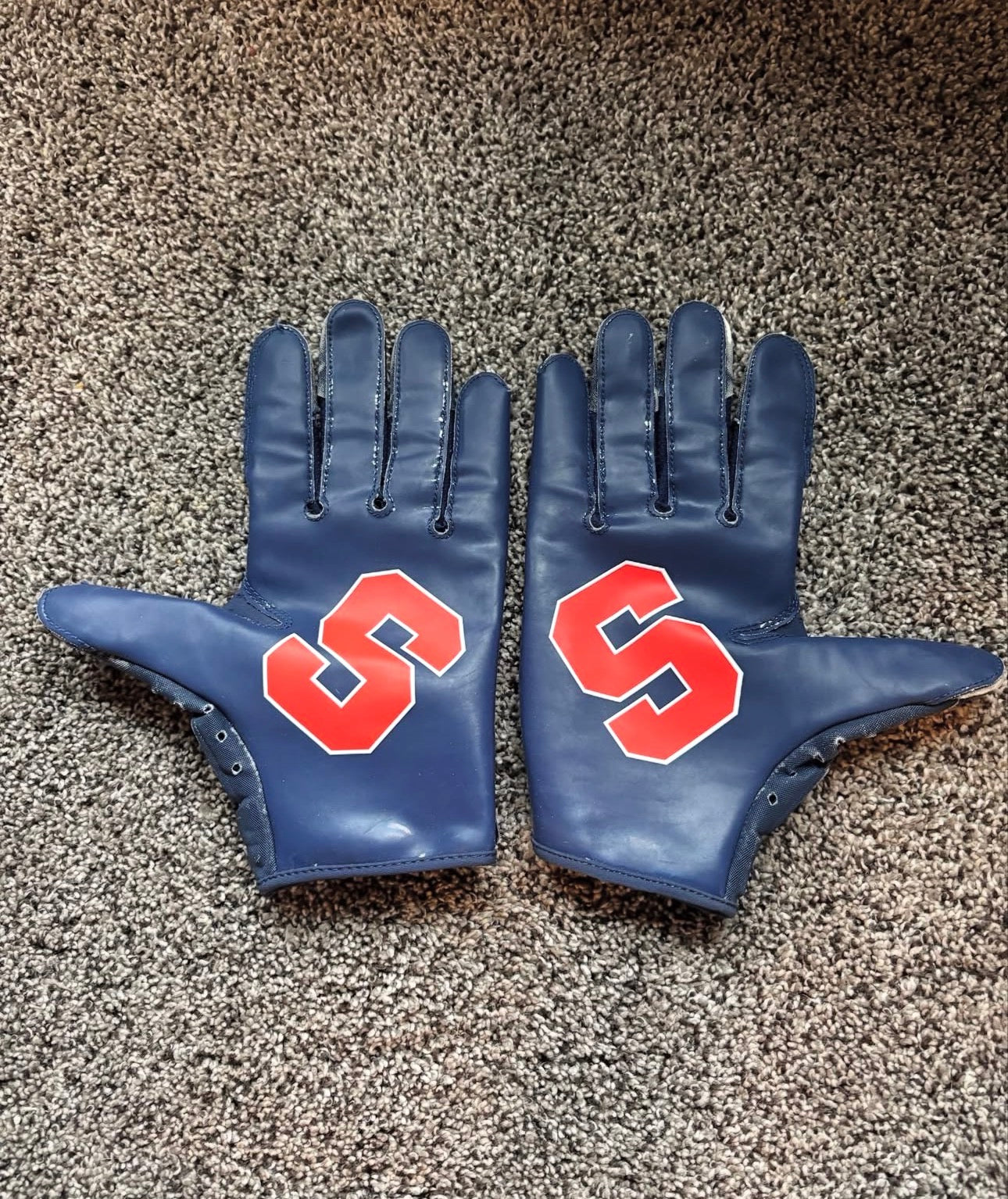 Cuse gloves